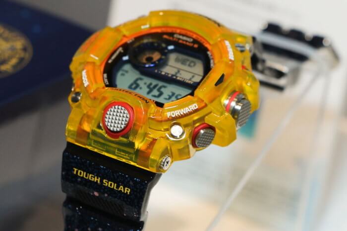 G-Shock Rangeman GW-9403KJ-9JR Earthwatch Angle