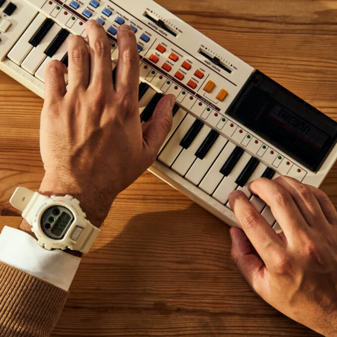 G-Shock DW6900JM21-7CR John Mayer Hodinkee Collaboration inspired by Casio PT-80 keyboard