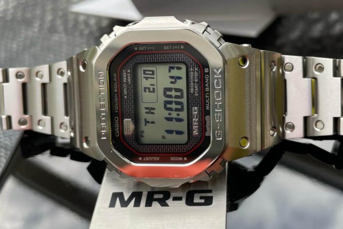 G-Shock MRG-B5000D-1 In Store