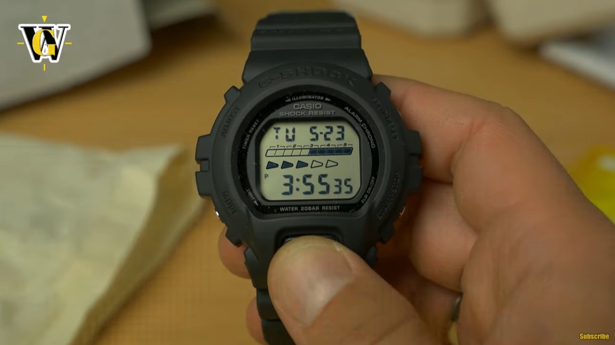 Watch Geek unboxes the G-Shock DW-6640RE-1