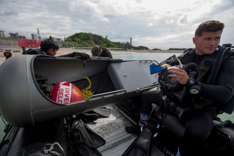 Reconnaissance Marine diver wearing G-Shock DW6900 during dive training