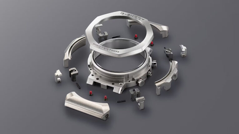 G-Shock MRG-B2100D-1A Case and Bezel