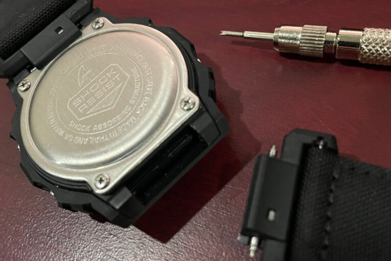 G-Shock Strap Adapter Removal