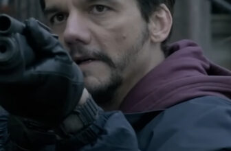 Wagner Moura wearing Casio G-Shock watch in Dope Thief