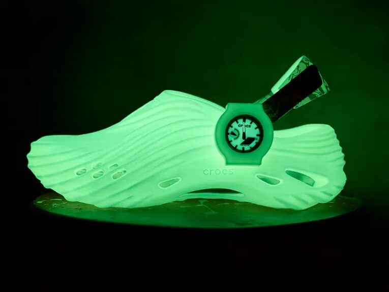 Glow-In-The-Dark Echo Wave Clog x G-Shock GA2100CROCS25-7 Bundle