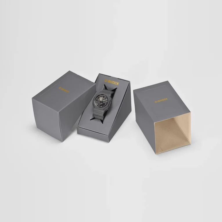 G-Shock GMA-P2126W-8A Box
