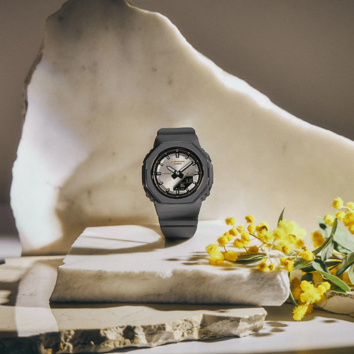 CASIO  Gshock スマートウォッチ New G-Shock watch releases for March 2026 (DW-5600MNC with Fidlock