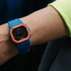 G-SHOCK DW-5610SC-2 WRIST SHOT