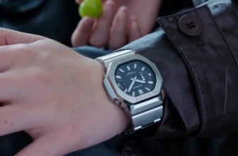 G-SHOCK GMC-2500D WRIST SHOT