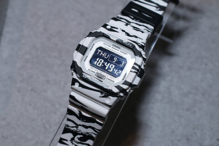 G-Shock DW-D5600BW-7JF White and Black Series